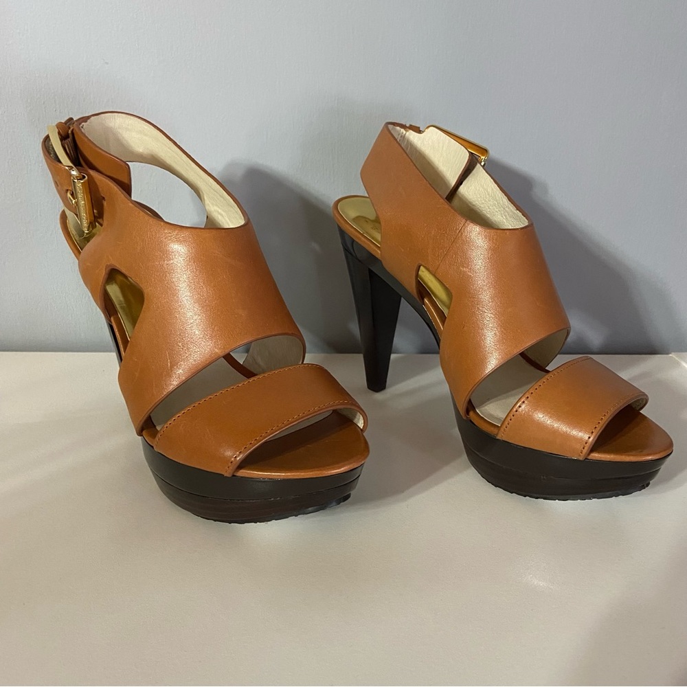 Michael Kors 4.5” heels - Size 6.5M